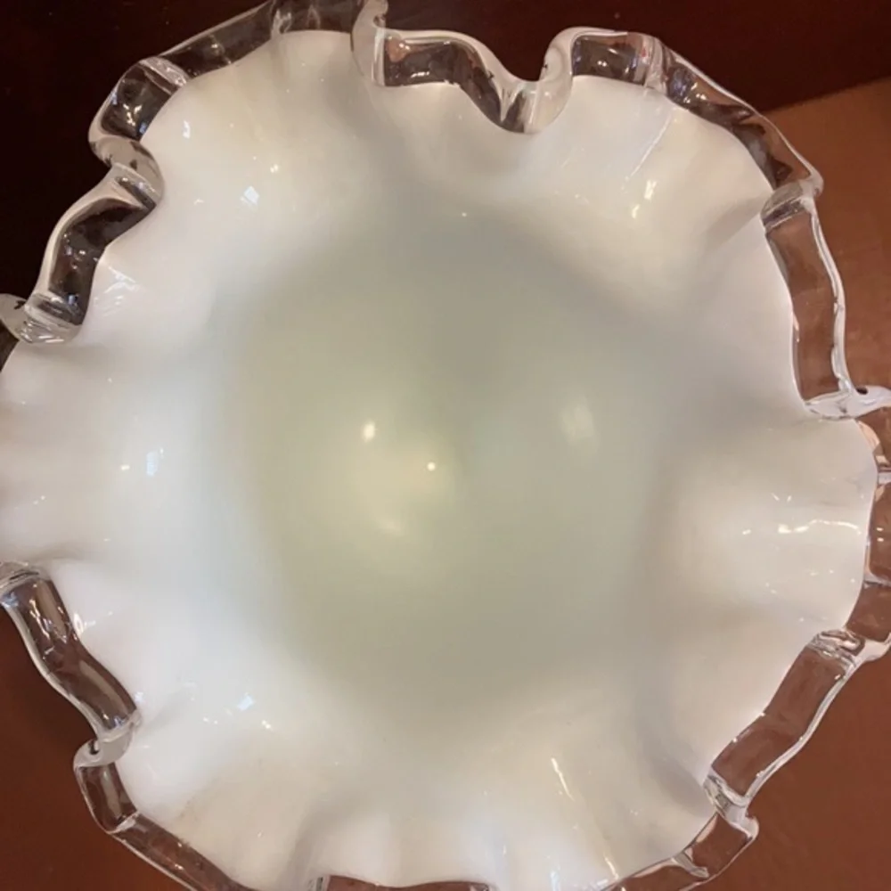Vtg Fenton milk glass silver crest design ruffled petite vase